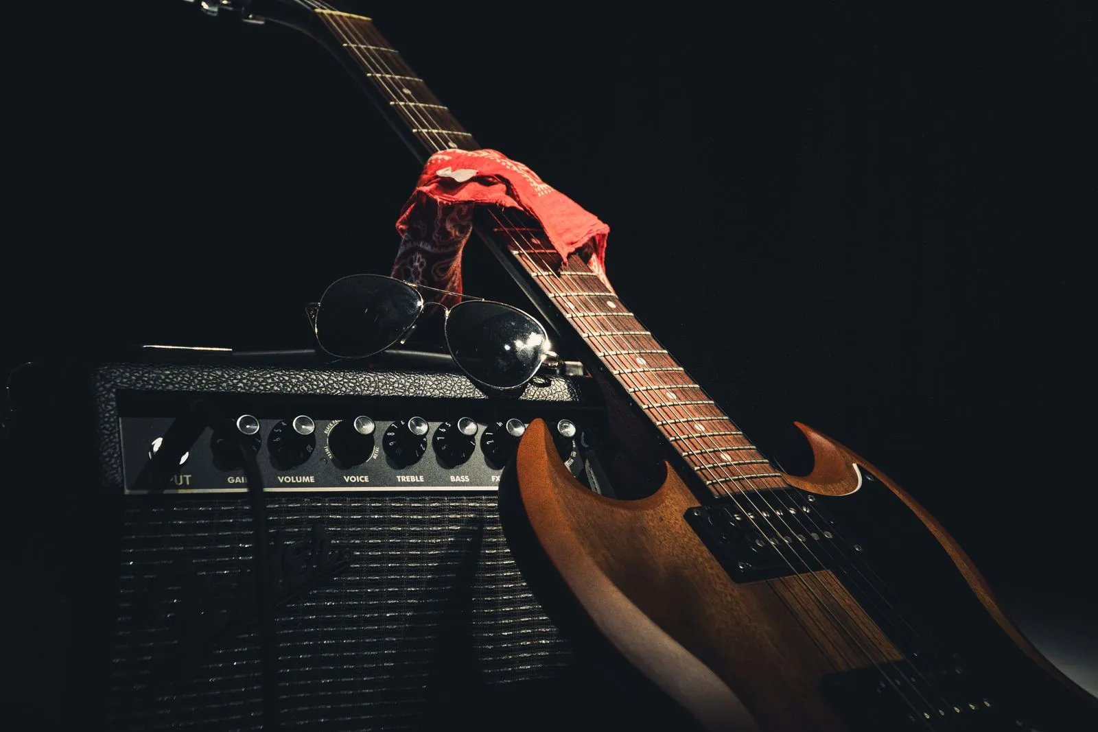How to Tell When Your Guitar Needs a Setup